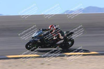 media/Nov-06-2023-Moto Forza (Mon) [[ce023d0744]]/2-Advanced Group/Session 2 (Bowl Speed Pans)/